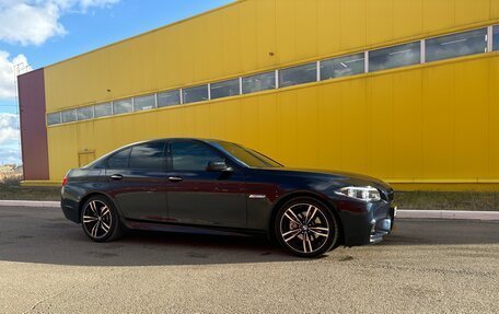 BMW 5 серия, 2011 год, 2 300 000 рублей, 2 фотография