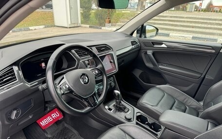 Volkswagen Tiguan II, 2018 год, 2 300 000 рублей, 7 фотография