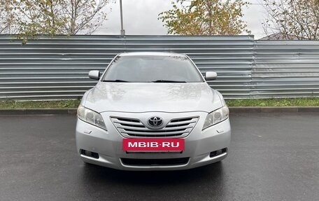 Toyota Camry, 2008 год, 975 000 рублей, 2 фотография