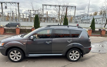 Mitsubishi Outlander III рестайлинг 3, 2012 год, 900 000 рублей, 2 фотография