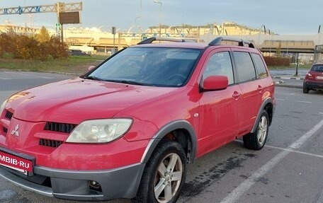 Mitsubishi Outlander III рестайлинг 3, 2005 год, 690 000 рублей, 3 фотография