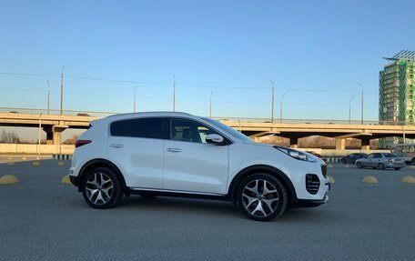 KIA Sportage IV рестайлинг, 2018 год, 2 400 000 рублей, 3 фотография