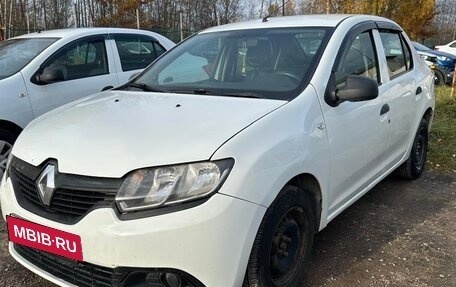 Renault Logan II, 2018 год, 470 000 рублей, 3 фотография