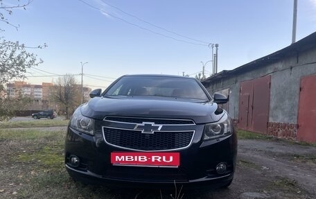 Chevrolet Cruze II, 2011 год, 830 000 рублей, 3 фотография