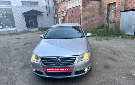 Volkswagen Passat B6, 2006 год, 600 000 рублей, 3 фотография