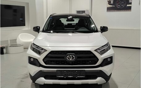 Toyota RAV4, 2024 год, 4 980 000 рублей, 2 фотография