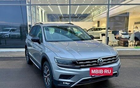 Volkswagen Tiguan II, 2019 год, 3 150 000 рублей, 3 фотография