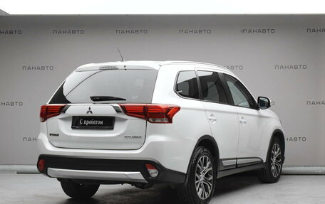 Mitsubishi Outlander III рестайлинг 3, 2015 год, 1 729 000 рублей, 2 фотография