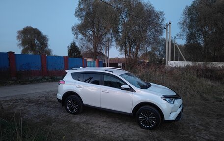 Toyota RAV4, 2016 год, 3 500 000 рублей, 2 фотография