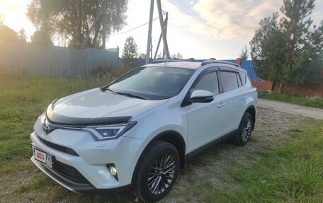 Toyota RAV4, 2016 год, 3 500 000 рублей, 18 фотография