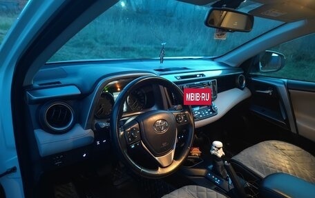 Toyota RAV4, 2016 год, 3 500 000 рублей, 11 фотография