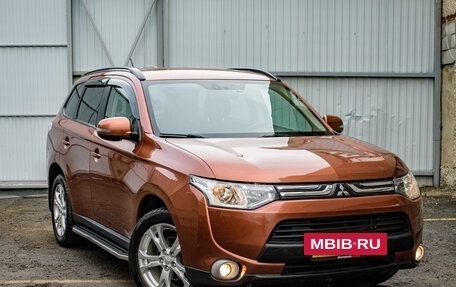 Mitsubishi Outlander III рестайлинг 3, 2012 год, 1 680 000 рублей, 6 фотография