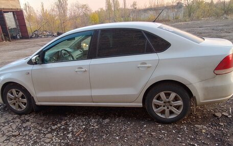 Volkswagen Polo VI (EU Market), 2014 год, 900 000 рублей, 5 фотография