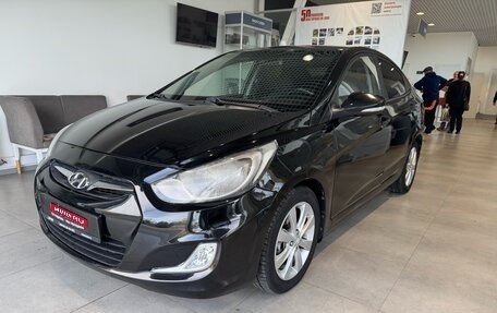 Hyundai Solaris II рестайлинг, 2011 год, 890 000 рублей, 1 фотография