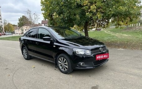 Volkswagen Polo VI (EU Market), 2011 год, 870 000 рублей, 3 фотография