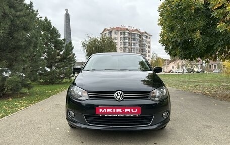 Volkswagen Polo VI (EU Market), 2011 год, 870 000 рублей, 2 фотография