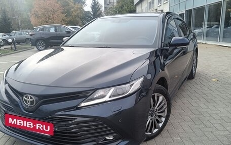 Toyota Camry, 2018 год, 2 499 000 рублей, 3 фотография