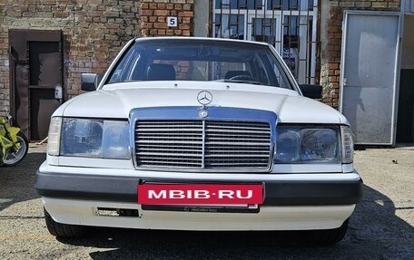 Mercedes-Benz E-Класс, 1998 год, 750 000 рублей, 3 фотография