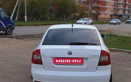 Skoda Octavia, 2011 год, 850 000 рублей, 2 фотография