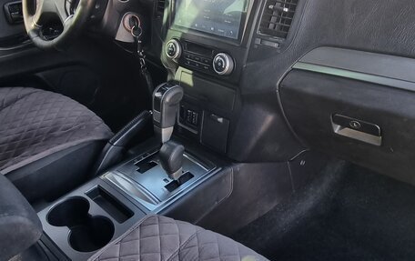 Mitsubishi Pajero IV, 2010 год, 2 100 000 рублей, 4 фотография