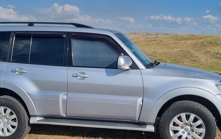 Mitsubishi Pajero IV, 2010 год, 2 100 000 рублей, 14 фотография