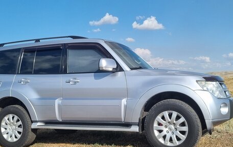 Mitsubishi Pajero IV, 2010 год, 2 100 000 рублей, 15 фотография