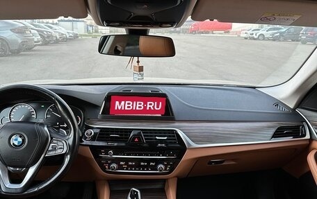 BMW 5 серия, 2019 год, 2 999 999 рублей, 11 фотография