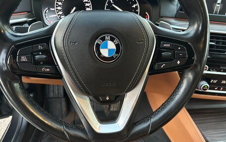 BMW 5 серия, 2019 год, 2 999 999 рублей, 15 фотография