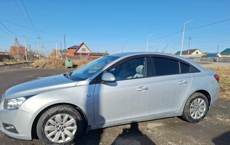 Chevrolet Cruze II, 2011 год, 780 000 рублей, 2 фотография