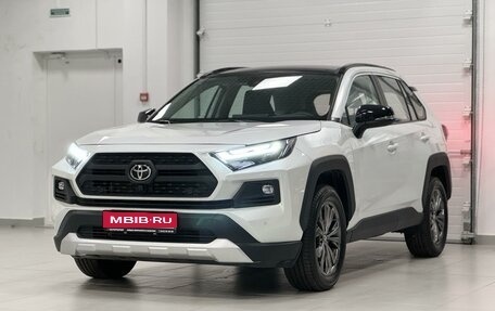 Toyota RAV4, 2024 год, 4 700 000 рублей, 1 фотография