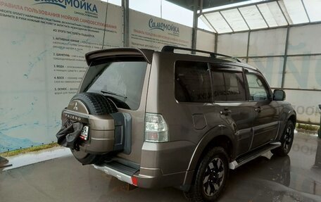 Mitsubishi Pajero IV, 2013 год, 2 300 000 рублей, 3 фотография