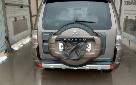 Mitsubishi Pajero IV, 2013 год, 2 300 000 рублей, 6 фотография