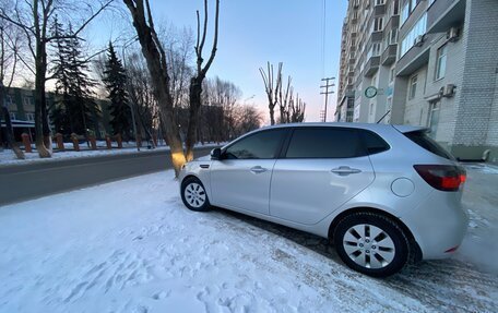 KIA Rio III рестайлинг, 2013 год, 960 000 рублей, 4 фотография