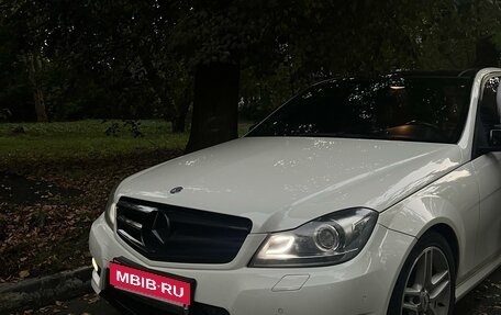 Mercedes-Benz C-Класс, 2012 год, 1 650 000 рублей, 6 фотография