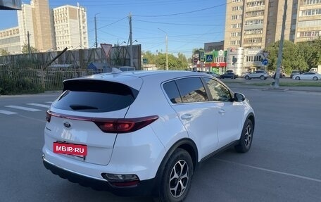 KIA Sportage IV рестайлинг, 2019 год, 2 190 000 рублей, 4 фотография