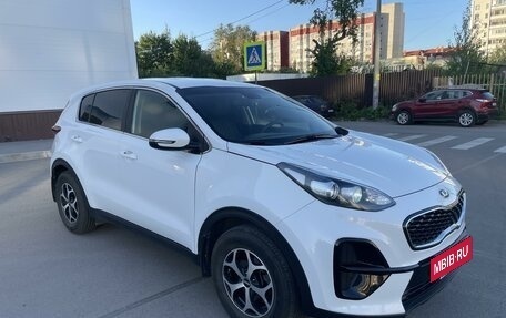 KIA Sportage IV рестайлинг, 2019 год, 2 190 000 рублей, 3 фотография