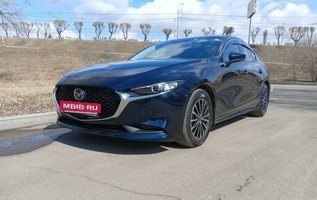 Mazda 3, 2019 год, 2 000 000 рублей, 7 фотография