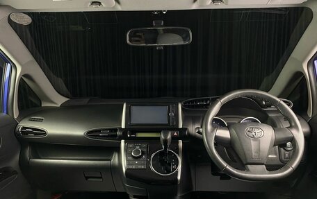 Toyota Wish II, 2012 год, 1 689 000 рублей, 23 фотография