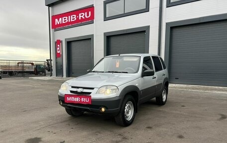 Chevrolet Niva I рестайлинг, 2012 год, 559 000 рублей, 6 фотография