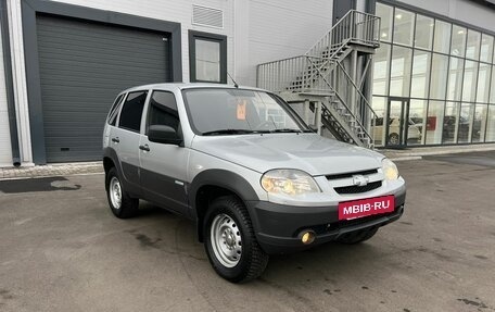 Chevrolet Niva I рестайлинг, 2012 год, 559 000 рублей, 12 фотография