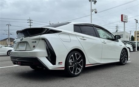 Toyota Prius IV XW50, 2022 год, 1 841 000 рублей, 3 фотография