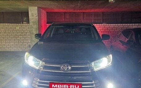 Toyota Highlander III, 2017 год, 3 899 000 рублей, 9 фотография