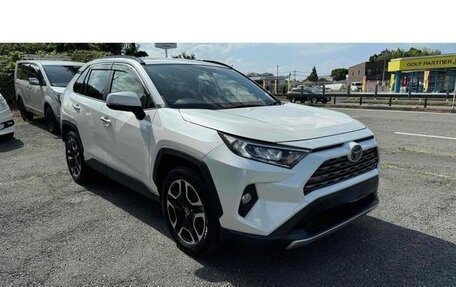 Toyota RAV4, 2022 год, 2 861 000 рублей, 5 фотография