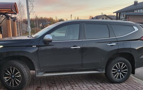 Mitsubishi Montero Sport, 2022 год, 4 600 000 рублей, 4 фотография