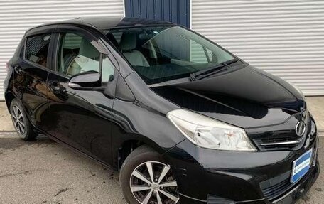 Toyota Vitz, 2012 год, 790 000 рублей, 2 фотография