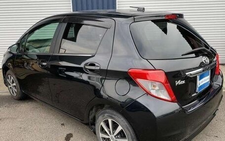 Toyota Vitz, 2012 год, 790 000 рублей, 4 фотография