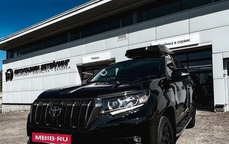 Toyota Land Cruiser Prado 150 рестайлинг 2, 2020 год, 8 400 000 рублей, 7 фотография