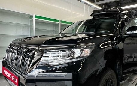 Toyota Land Cruiser Prado 150 рестайлинг 2, 2020 год, 8 400 000 рублей, 2 фотография