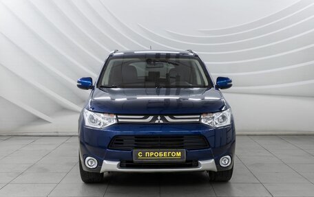 Mitsubishi Outlander III рестайлинг 3, 2013 год, 1 809 000 рублей, 2 фотография