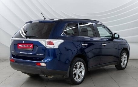 Mitsubishi Outlander III рестайлинг 3, 2013 год, 1 809 000 рублей, 7 фотография